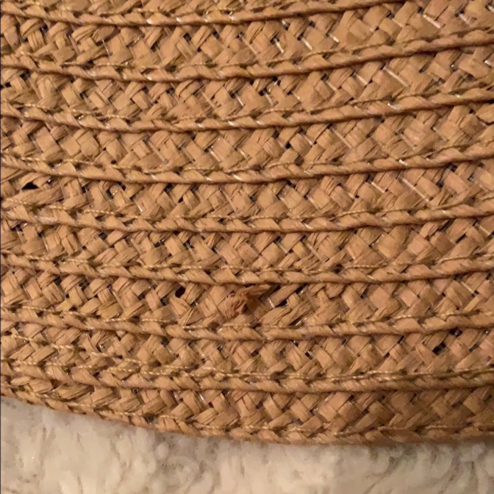 Beach hat - Picture 3 of 6
